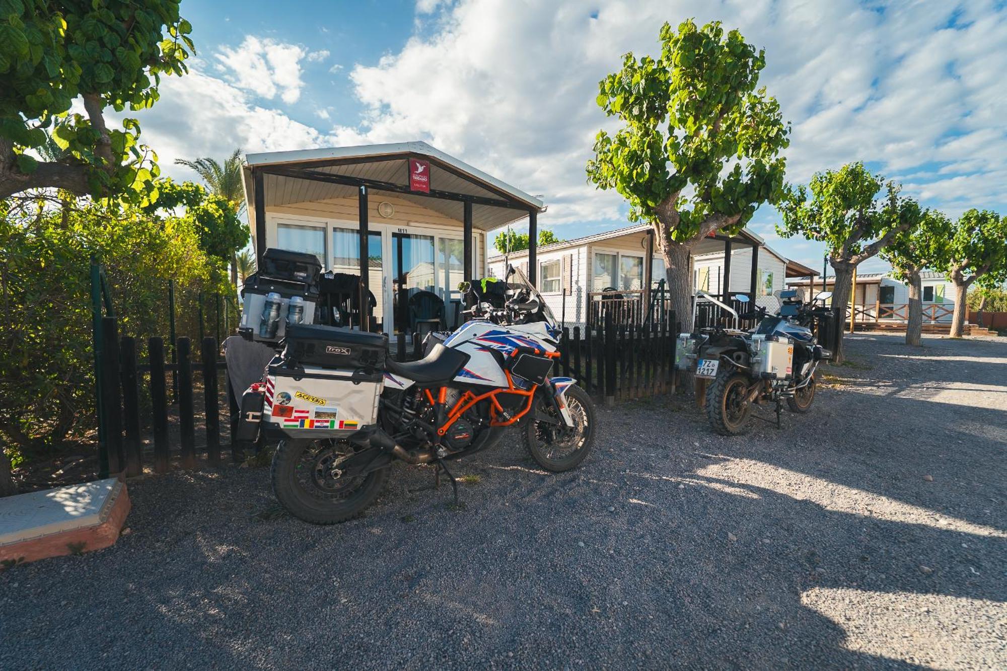 Camping Tres Estrellas Mediterraneo Чильчес Экстерьер фото