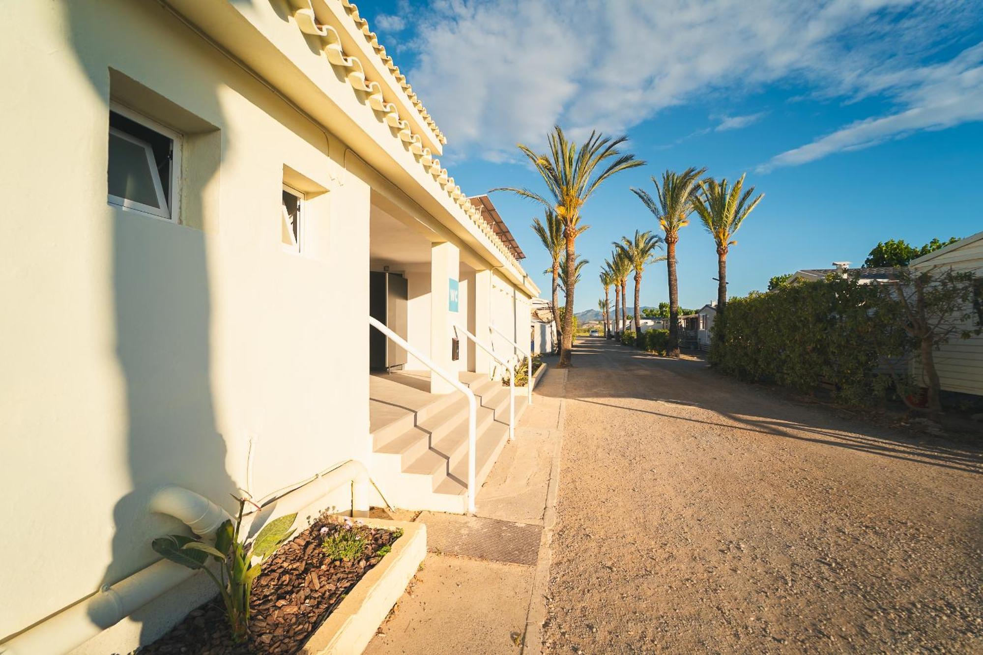 Camping Tres Estrellas Mediterraneo Чильчес Экстерьер фото