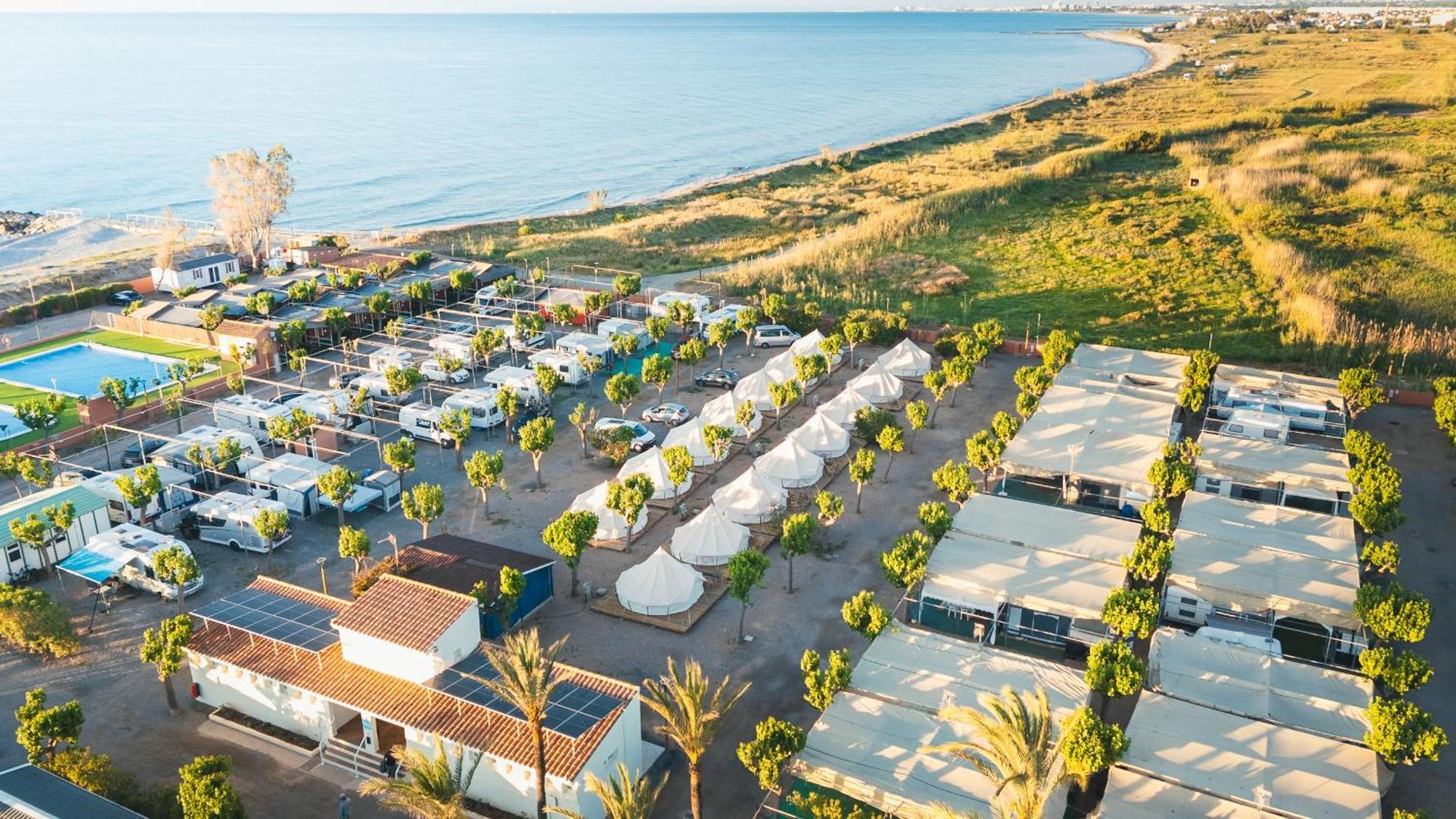 Camping Tres Estrellas Mediterraneo Чильчес Экстерьер фото